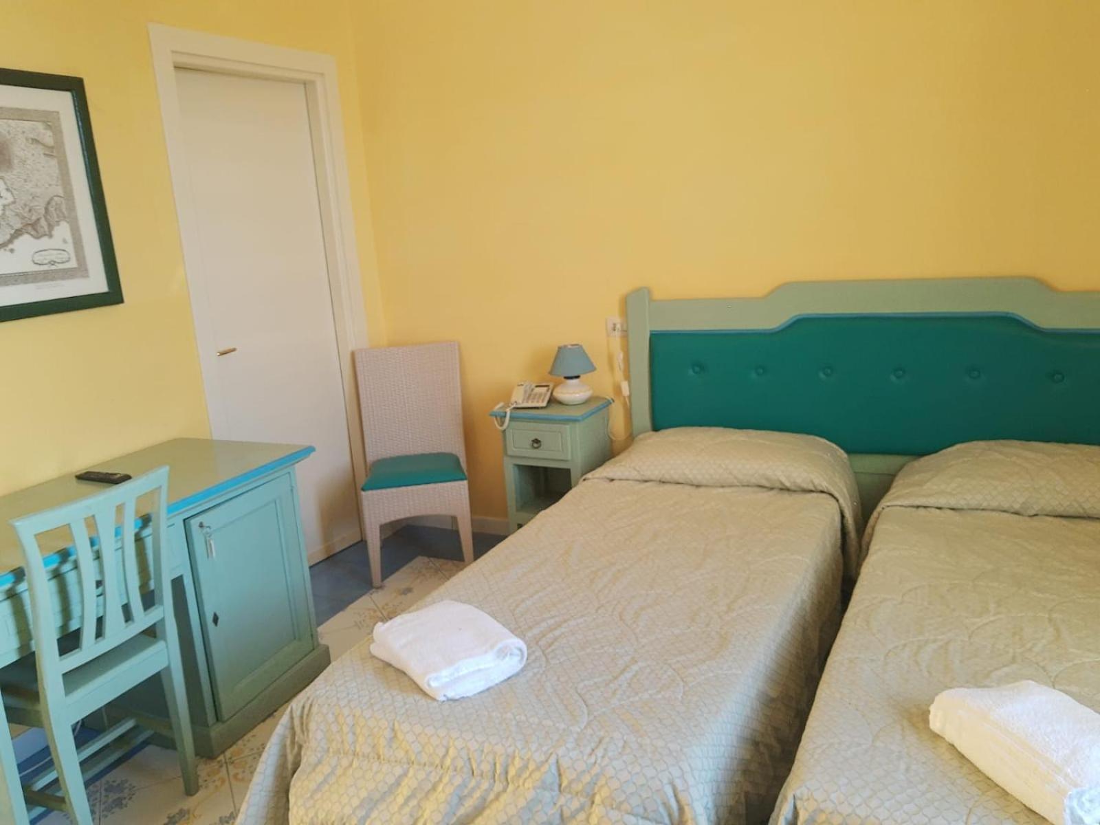 Hotel Savoia Procida Exterior photo